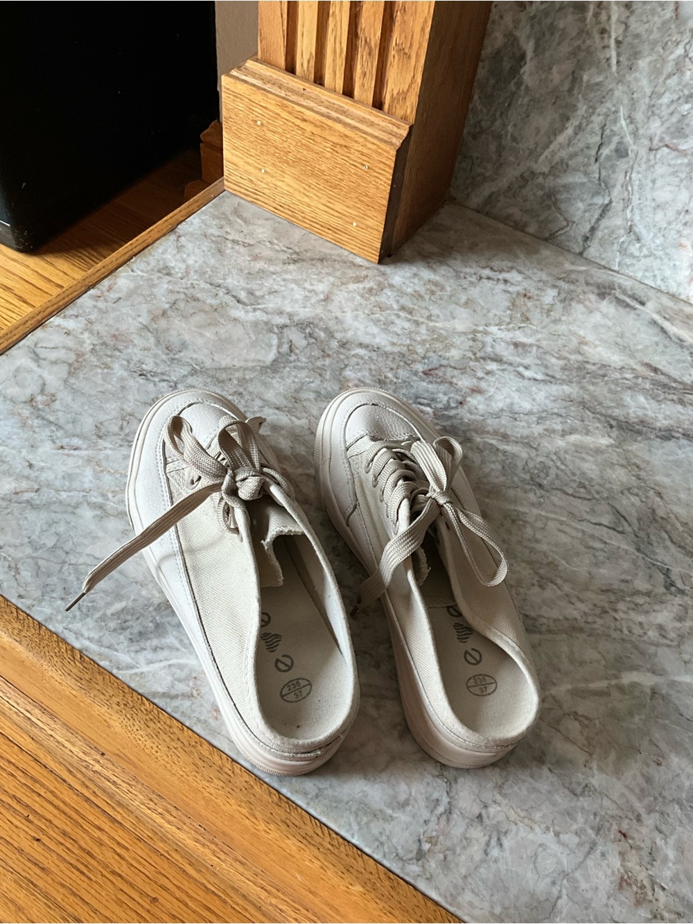 Women Thick-soled inner heightening slide-in canvas sneakers